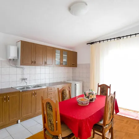 Lovely In Krneza Near Seabeach Holiday home Razanac